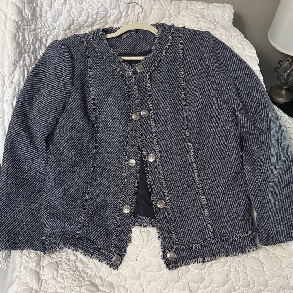 Like new! Chico’s size 3.5 (18) Blue Tweed Jacket with Fringe